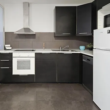 Apartment Two Bed In Centre Malaga