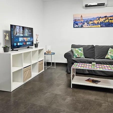 Two Bed In Centre Apartment Malaga